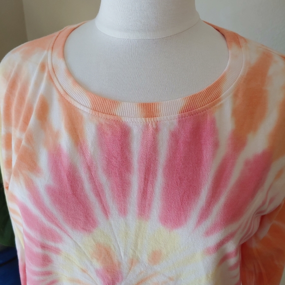 Jane and Delancey - Tie Dye Long Sleeve Round Neck Shirt   Size M  NWT!! - Picture 5 of 6
